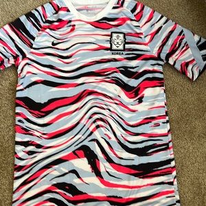Mens Nike Dri-fit Korea soccer jersey, size medium, excellent condition